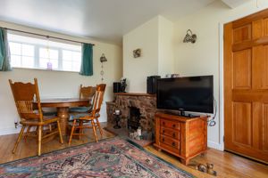 Sitting Room- click for photo gallery